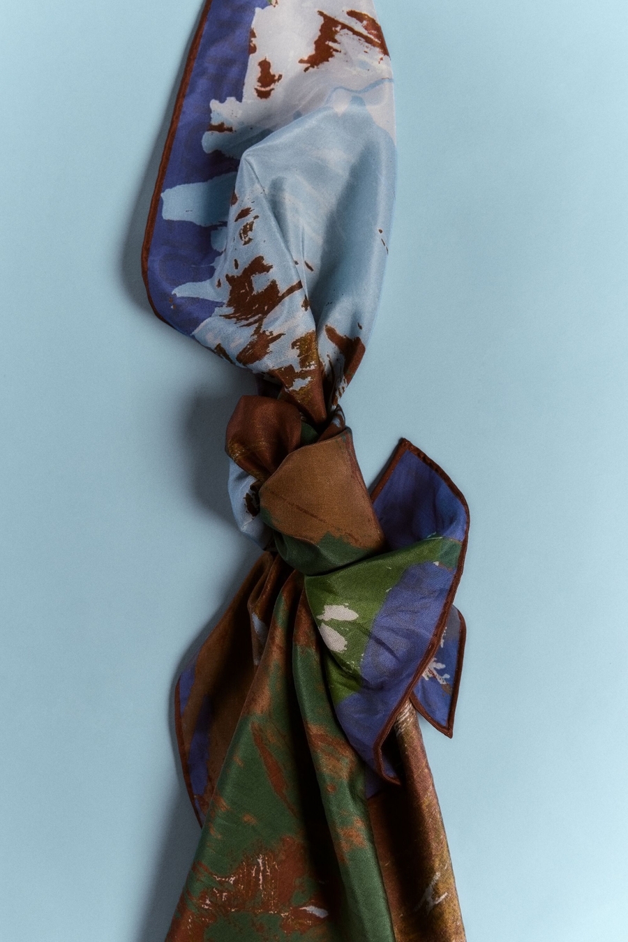 PAÑUELO SEDA 90 GUTAI