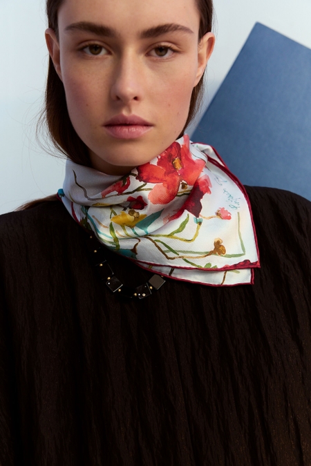FLORALIS 90 SILK SCARF
