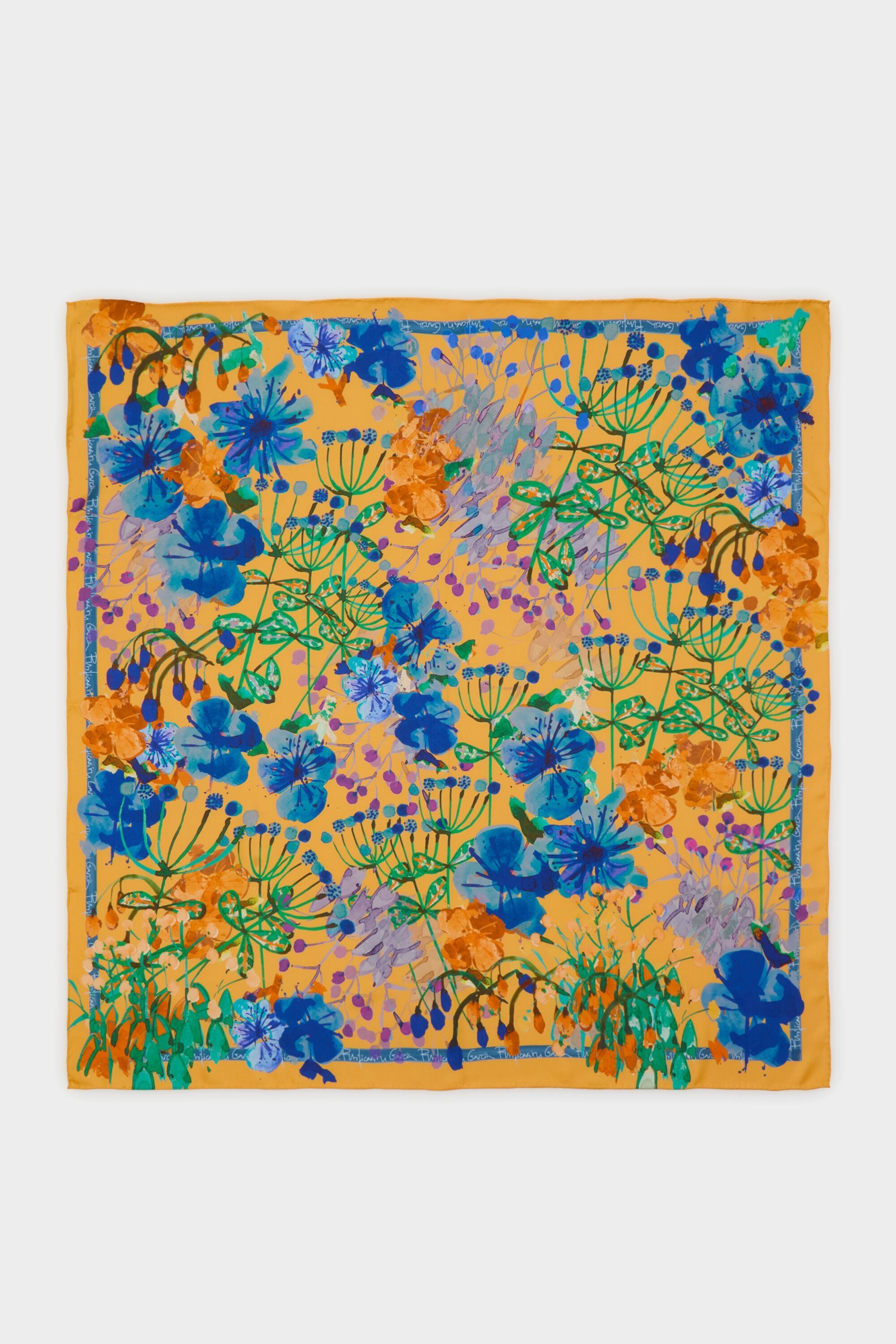 Hibiscus 90 silk scarf