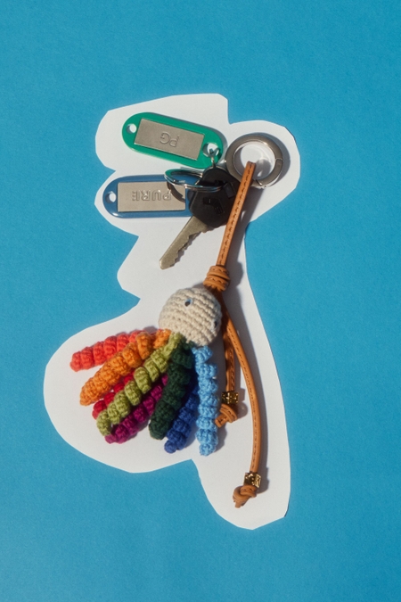 CHARM OCTOPUS TO THE PARTY